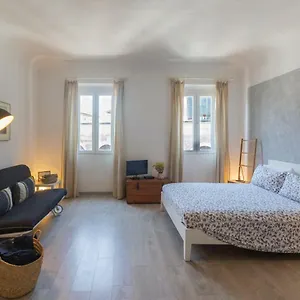 Piazza Del Mercato Apartamento