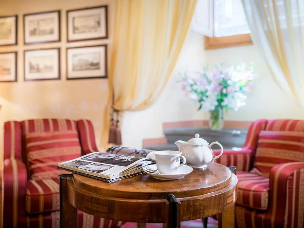 Hotel Palazzo Dal Borgo Florença